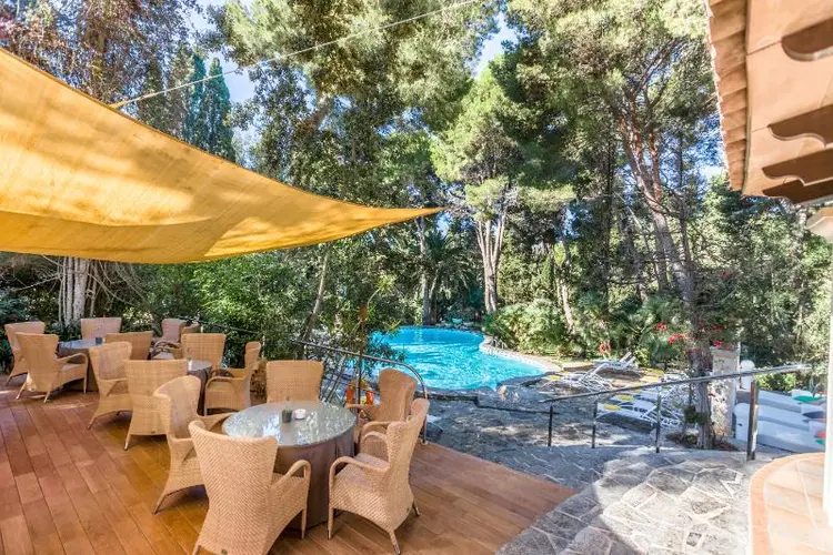 Pool-Bar Pool – Bild 9 von 10